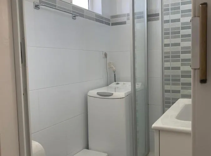 Wonderful, Lovely & Quiet In - Wifi Free Apartment *