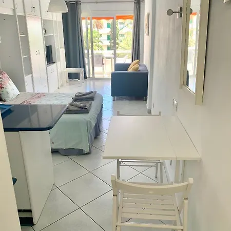 Wonderful, Lovely&quiet In - Wifi Free * Playa del Inglés